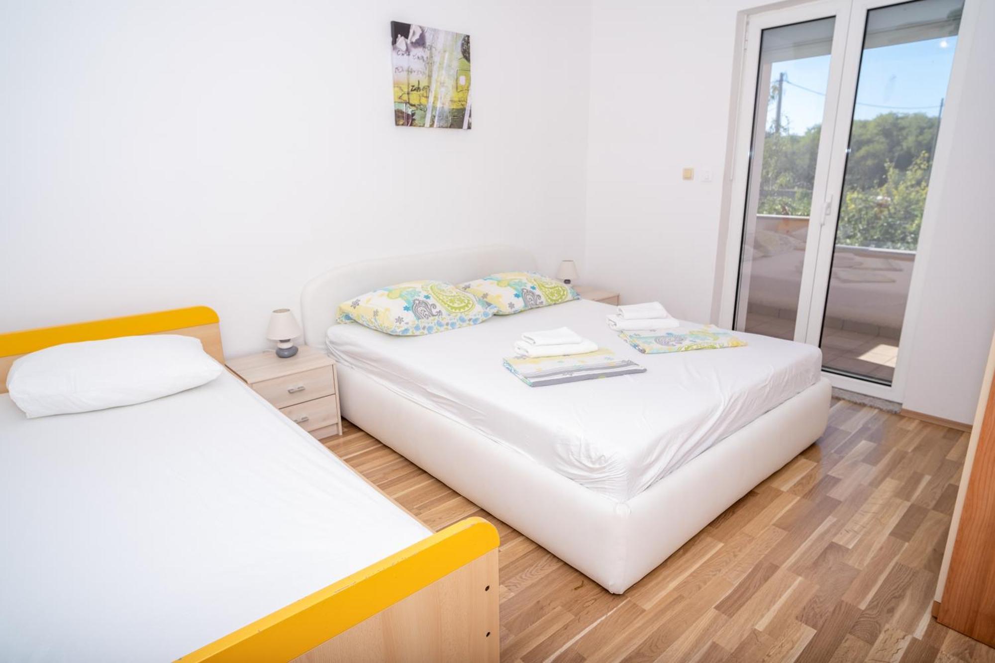 Apartment Bura Шибеник Екстер'єр фото